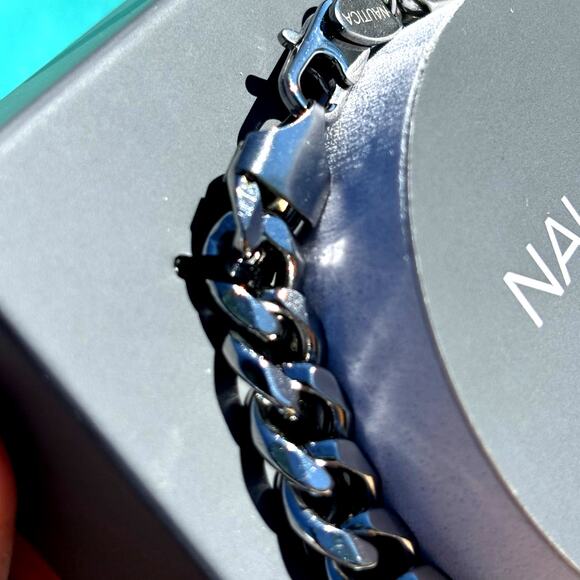 Nautica mens stainless steel Cuban link chain bracelet 8.5 in lobster clasp NIB - Picture 8 of 16